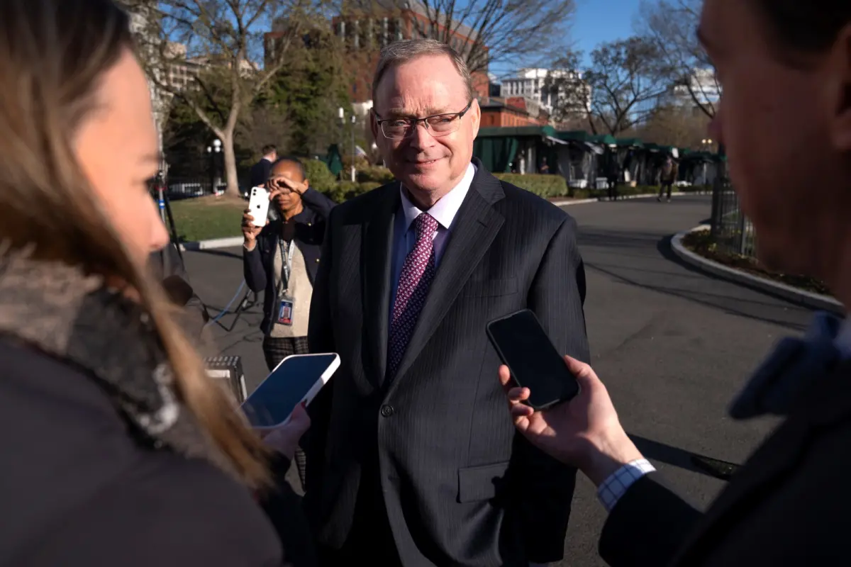 ▲白宮經濟顧問哈塞特10日表示，美國正在考慮15個國家提出的關稅協議，並與其中一些國家已接近達成協議。 （圖／美聯社／達志影像）