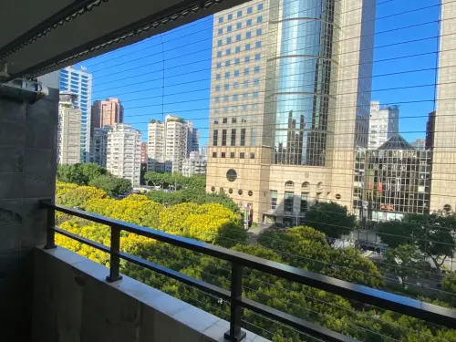 ▲勤美商場正規劃要做的是隱形鐵窗，材質是不鏽鋼，己發包備料中，照片是示意圖。（圖／業者提供）