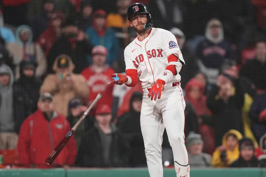 ▲波士頓紅襪今（11）日主場對上多倫多藍鳥，兩隊9局打完戰成2：2平手，最終紅襪在10局下靠著「故事哥」Trevor Story的再見滾地球，以4：3擊敗藍鳥，避免系列賽被橫掃。（圖／美聯社／達志影像）