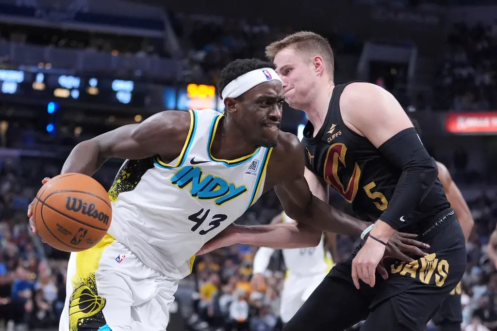 ▲印第安納溜馬今（11）日在主場以114：112擊敗克里夫蘭騎士，正式鎖定東區前4，今年季後賽將享有主場優勢，而溜馬上一次在季後賽獲得主場優勢要追溯到2014年。（圖／美聯社／達志影像）