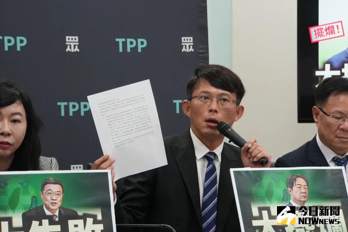 ▲卓榮泰今專報美國對等關稅衝擊，民眾黨總召黃國昌表示，至今仍未看到報告，痛批政府墮落。（圖／記者呂炯昌攝，2025.04.11）