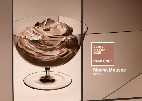 ▲Pantone 2025年度代表色「摩卡慕斯」,融合溫潤棕與紅紫調,為空間帶來慕斯般柔和沉靜的魅力。(圖/Pantone官網) ▲Pantone 2025年度代表色「摩卡慕斯」,融合溫潤棕與紅紫調,為空間帶來慕斯般柔和沉靜的魅力。(圖/Pantone官網)