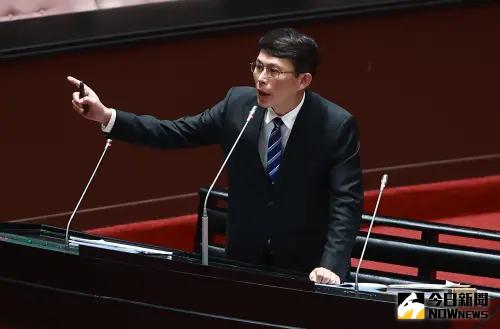 在野轟國安會缺席共諜案專報　總統府搬法條：不宜到立院備詢
