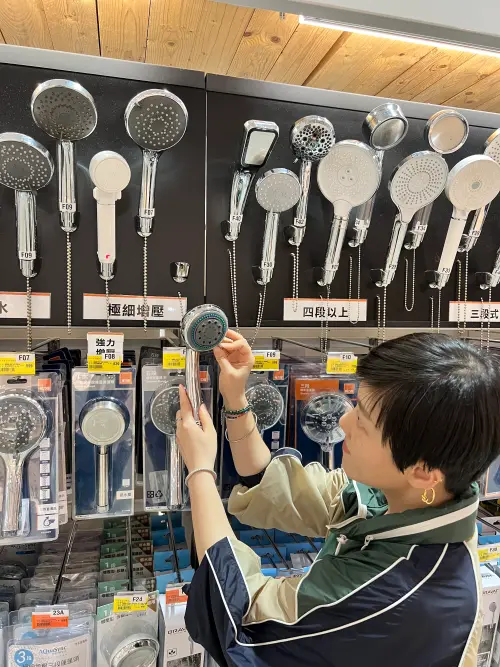 ▲特力屋觀察2024年蓮蓬頭銷售狀況，發現「三段式蓮蓬頭」為熱銷人氣款。（圖／特力屋提供）