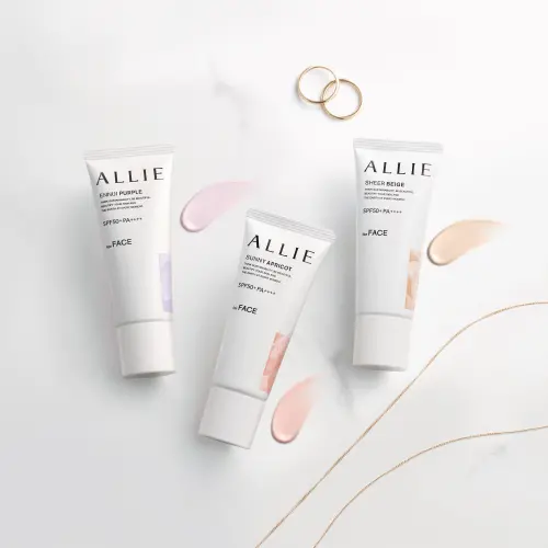 ALLIE濾鏡調色UV防曬乳潤色防曬一瓶搞定。(圖/台灣鐘紡提供) ▲ALLIE濾鏡調色UV防曬乳潤色防曬一瓶搞定。(圖/台灣鐘紡提供)