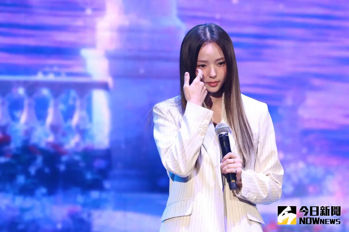 ▲蔡秀彬因和柳演錫合作《現在撥打的電話》走紅，今（11）日在台北國際會議中心舉辦粉絲見面會，她在現場玩即興手語，直呼太幸福了。（圖／記者李政龍攝）