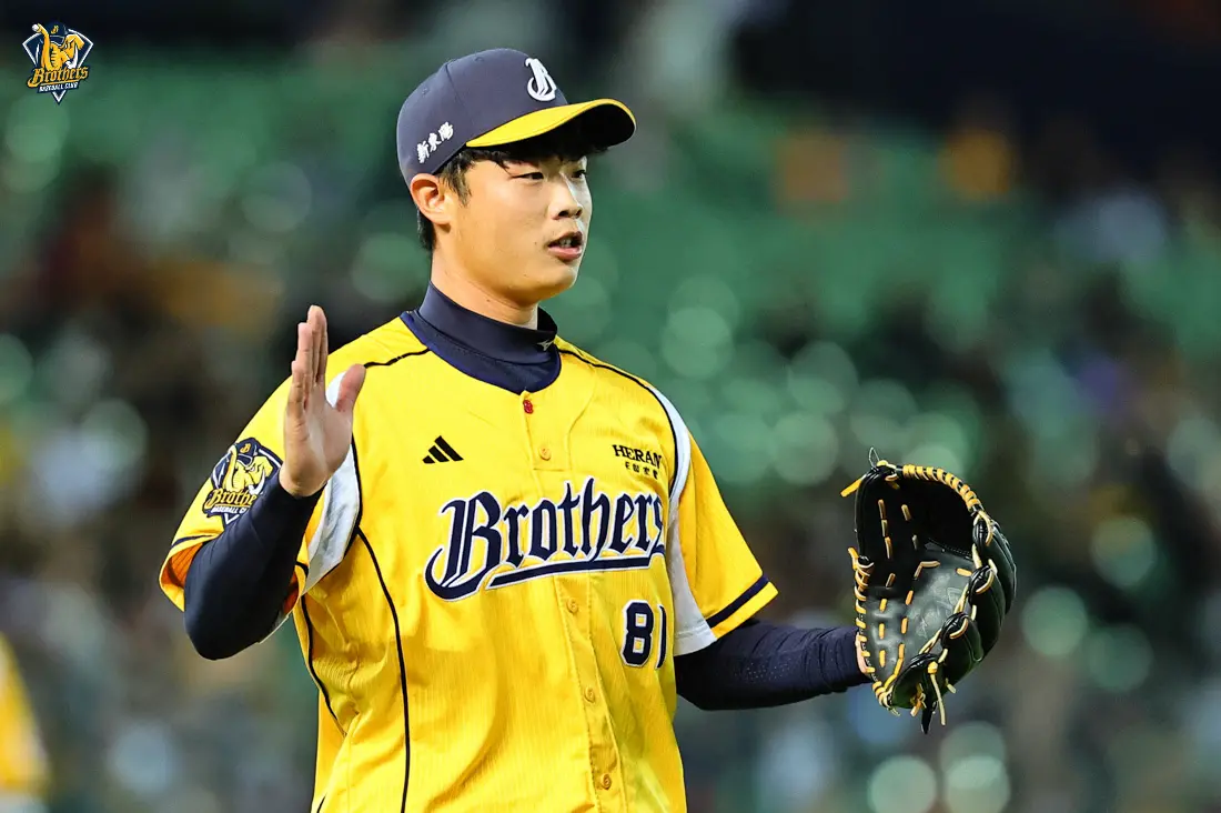 ▲陳冠穎作為中信兄弟菜鳥投手，本季後援出賽4場就拿2勝，防禦率仍是完美的0，在隊史傳奇土投官大元退休後，21歲的陳冠穎有機會成為黃衫軍新一代「轉運手」。（圖／中信兄弟提供）