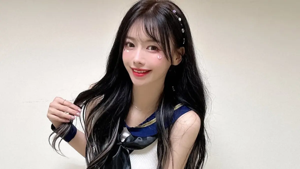 ▲「2025人氣啦啦隊女神票選」還在持續，而備受看好的小龍女李多慧目前排名掉到第3，冠軍目前由富邦學姐李雅英（如圖）領先群芳，還超車小學妹李珠珢，可見其人氣。（圖／IG yyyoungggggg）