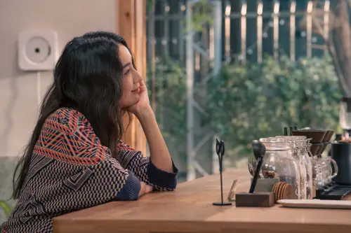 ▲隋棠認為自己的角色「金老師」是一個重感情、重義氣，又喜歡幫助別人的女性。（圖／甲普國際媒體提供）