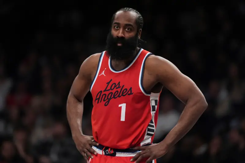 ▲洛杉磯快艇透過交易截止日前的操作，James Harden絕佳的狀態和Kawhi Leonard的回歸，成為季末表現最好的球隊，勇士要過他們這一關沒有這麼容易。（圖／美聯社／達志影像）