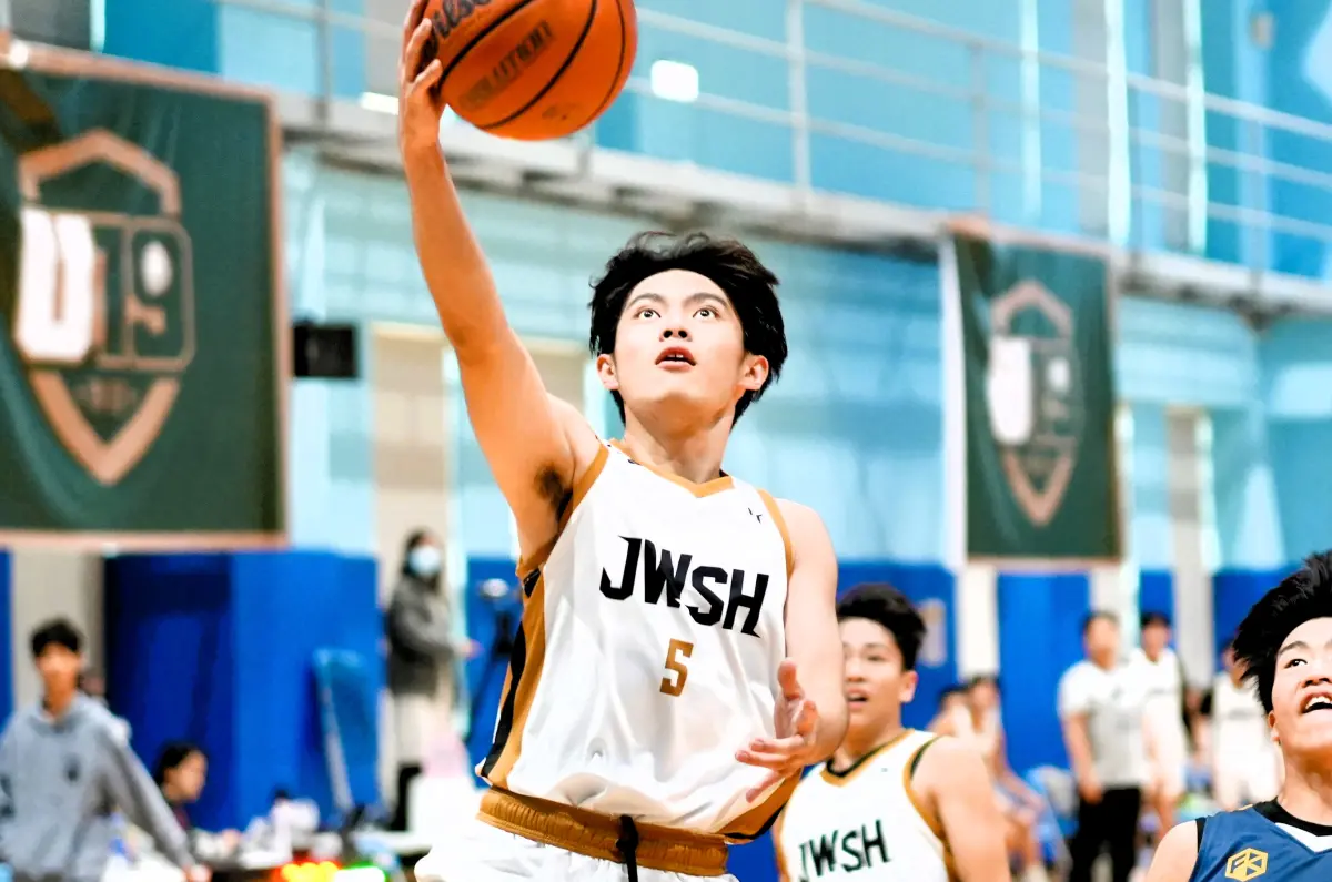 ▲景文高中並非體育班學校，棒球隊亦是社團編制，但球員仍在各自領域奮力表現。（圖／U19籃球聯盟提供）