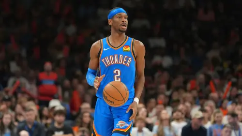 2024-25NBA例行賽在今(14)日正式結束,例行賽獎項得主也紛紛出爐,其中雷霆「一哥」Shai Gilgeous-Alexander以場均32.7分,生涯首次拿下得分王頭銜。(圖/美聯社/達志影像) ▲2024-25NBA例行賽在今(14)日正式結束,例行賽獎項得主也紛紛出爐,其中雷霆「一哥」Shai Gilgeous-Alexander以場均32.7分,生涯首次拿下得分王頭銜。(圖/美聯社/達志影像)