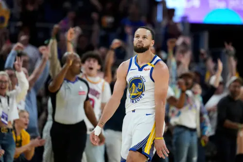 NBA／Curry想打季後賽！賽後記者會曝心聲：想和火箭打系列賽
