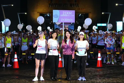 ▲台新銀行表示，路跑賽事不僅是速度與體能的考驗，也是女性展現自信的重要舞台，未來也將持續邀請所有女性在日常生活中「為自己而跑」，奔向更勇敢、更美好的自己。（圖／台新提供）