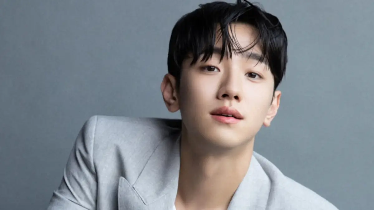 ▲南韓演員南潤壽近日在社群轉發了沒打碼的成人影片，雖然他秒刪動態且已經道歉，不過他追蹤「脫衣直播主」的黑歷史也被網友挖出，被質疑平時愛看大尺度裸播。（圖／南潤壽IG）