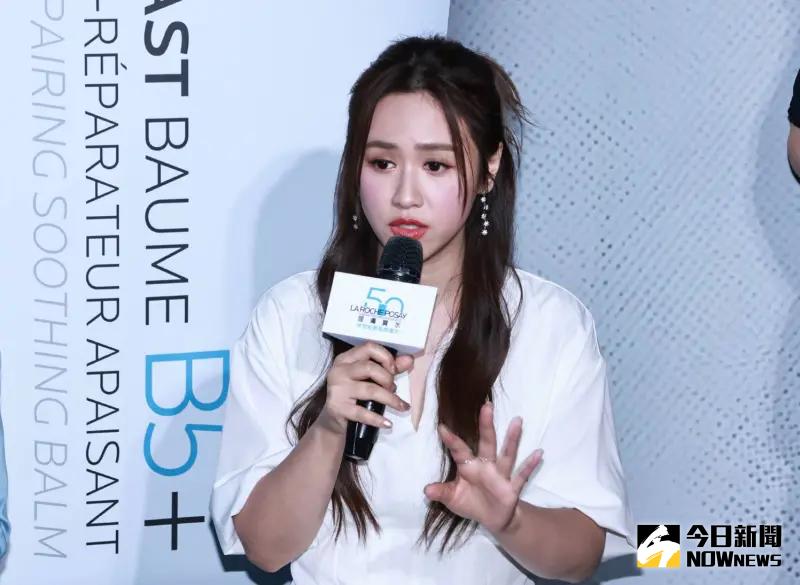 ▲吳姍儒近來被負面新聞纏身，頻頻登上版面，她看起來頗無奈。（圖／記者吳翊緁拍攝）