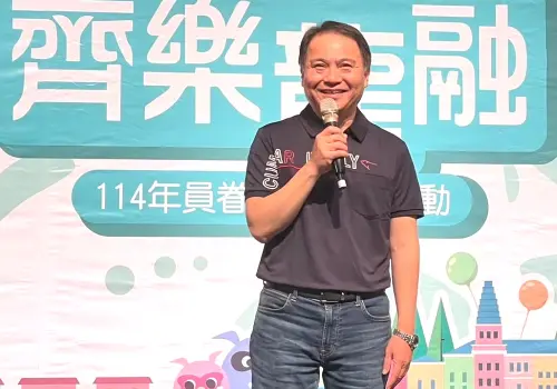 ▲中龍鋼鐵公司總經理梁乃文致詞。(圖／中龍鋼鐵公司提供)