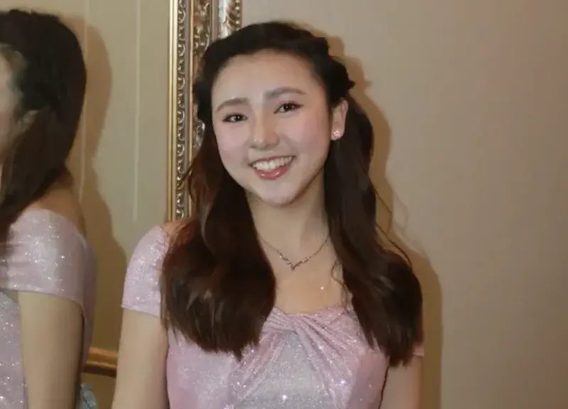 ▲王仁甫的愛女樂樂（如圖）近日從加拿大的高中畢業，並穿著「仙氣禮服」現身舞會，令不少粉絲稱讚她相當有氣質。（圖／樂樂 IG）