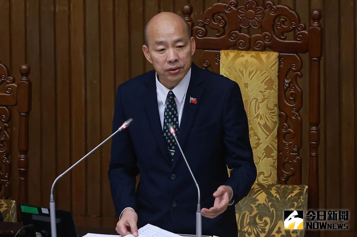 母親節要到了！韓國瑜送暖贈朝野立委康乃馨：祝福全國媽媽都快樂