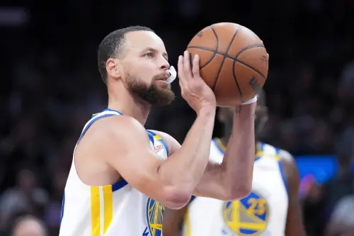 ▲金州勇士附加賽表現備受矚目，他們被知名體育媒體ESPN看好有89%機率闖進季後賽，而若是能搶下第7種子，首輪對休士頓火箭將是理想的對戰組合。（圖／美聯社／達志影像）