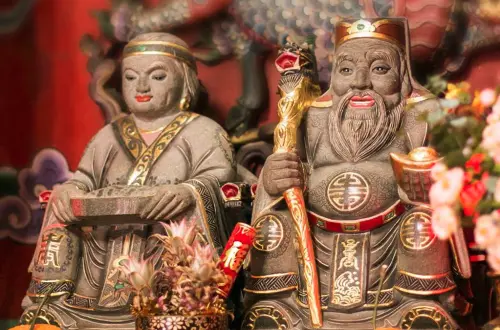 ▲土地婆掌管家宅平安、財庫穩固、夫妻和諧，常被視為女性的守護神與求子、保順產的對象。（圖／取自命理師謝沅瑾老師臉書）
