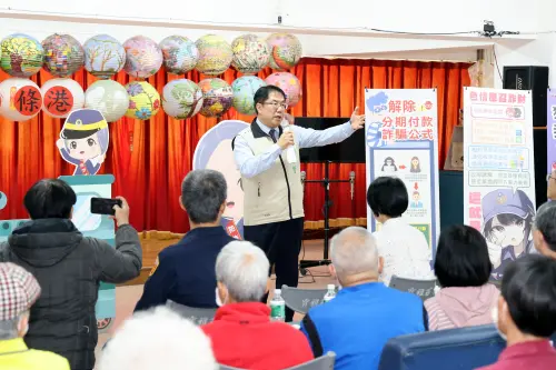 ▲黃偉哲提醒市民，詐騙手法推陳出新，務必謹記「不心動、不行動」，才能在第一時間守住財產。（圖／南市府提供）