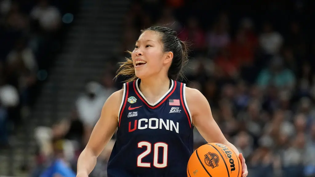 ▲美國大學籃壇名校康乃狄克大學（UConn）女子籃球隊在2025年WNBA選秀中大放異彩，共有3名球員成功被選中，包括台裔球員陳凱玲（Kaitlyn Chen），讓整個康乃狄克哈士奇隊的社群歡欣鼓舞。（圖／美聯社／達志影像）
