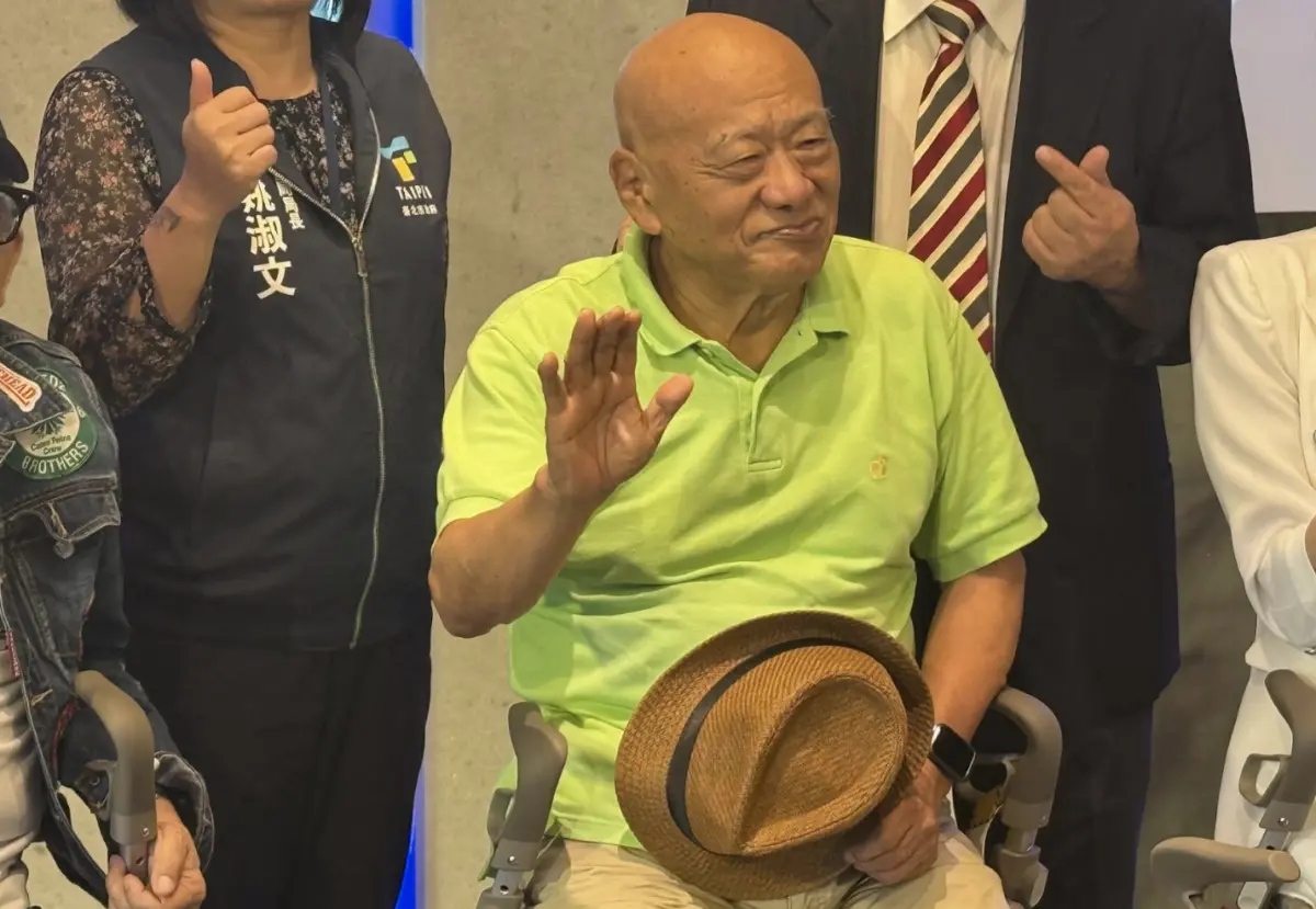 ▲凌峰（如圖）坦言為陸配亞亞悲傷，認為抱著希望來台灣，卻這樣離開，大讚自己的妻子很優雅、謙卑也愛台灣。好友紀寶如代為解釋，他是對整個陸配在台灣的處境覺得感傷。（圖／記者蘇詠智攝）