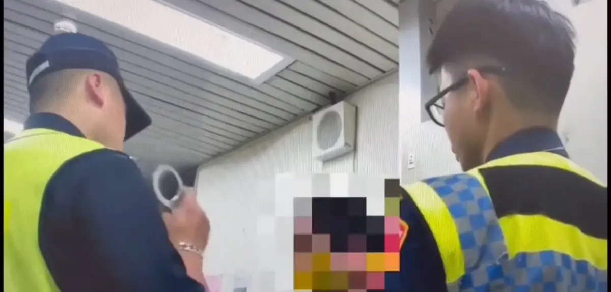 ▲台北捷運石牌站下班時間發生隨機砍人案，警方獲報到場立即將嫌犯逮捕。（圖／警方提供）