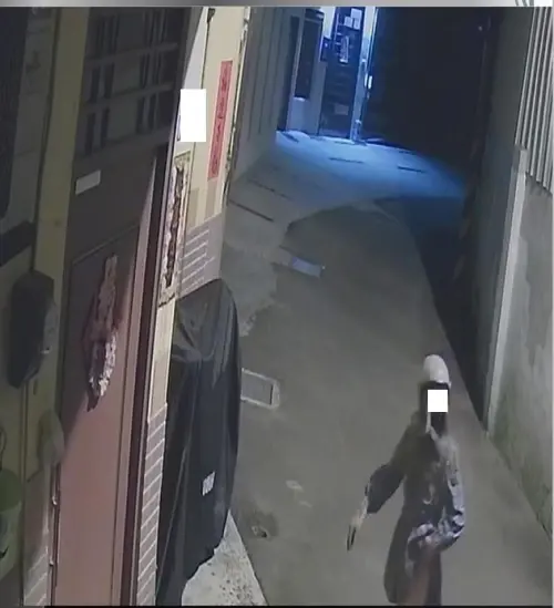 台中潭子一名32歲施姓男子扮女裝闖入出租套房,偷女性內衣褲洩慾,竟向警方供稱「壓力大才犯案」。(圖/警方提供) ▲台中潭子一名32歲施姓男子扮女裝闖入出租套房,偷女性內衣褲洩慾,竟向警方供稱「壓力大才犯案」。(圖/警方提供)