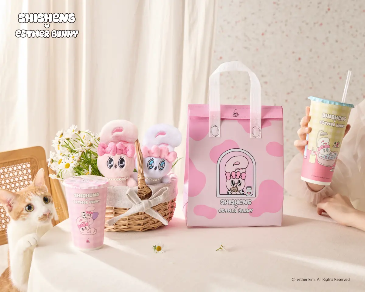 ▲天氣越來越熱，4月手搖飲料新品「買一送一」優惠一覽！茶萃Cha Trade南港LaLaport，十盛夢幻聯名韓國Esther Bunny艾絲樂小兔爆紅，CoCo粉角奶茶第二杯10元等。（圖／十盛提供）