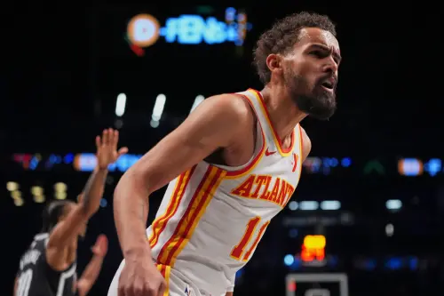 ▲老鷹當家球星楊恩（Trae Young）本季飽受傷病困擾，復出後球隊反而連戰連敗。美媒爆料老鷹已開放交易他，但市場反應冷淡，恐面臨「賣不掉」的窘境。（圖／美聯社／達志影像）