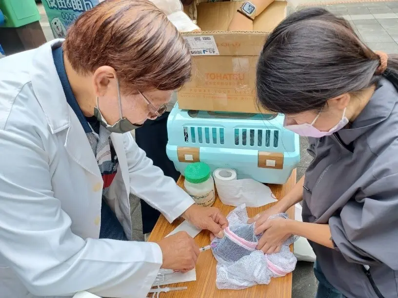 ▲中市府動物保護防疫處舉辦22場「犬貓狂犬病疫苗及晶片巡迴注射活動」(圖／動保處提供2025.4.16)