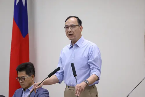納粹手勢是諷刺「綠共」？朱立倫改口了：唾棄法西斯獨裁
