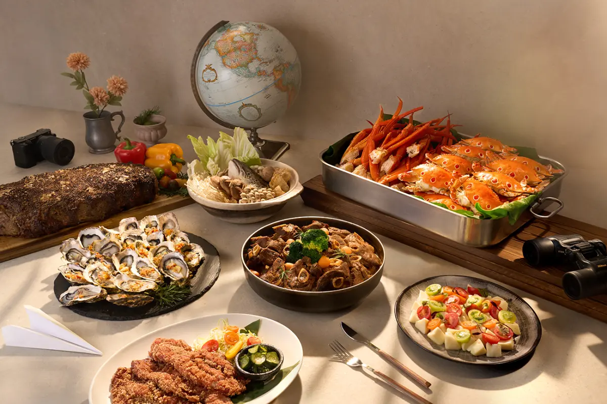 ▲台北國泰萬怡酒店內的自助餐廳「MJ Kitchen」周末下午茶時段菜色全面升級，但是5月4日前的每個週六、日卻推出優惠價，每人只要800元，能吃到多種生魚片、雪蟹腳等菜色。（圖／國泰萬怡提供）