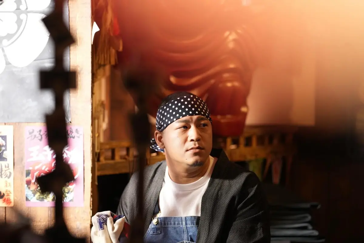 ▲百萬YouTuber「含羞草日記」草爺因經營夾娃娃機而爆紅，近日受訪也大方分享夾娃娃秘訣，以及2025年的年度目標。（圖／草爺臉書）