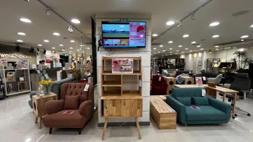 ▲生活工場門市內部照，沙發，圖為欣欣店。（圖／記者李政龍攝）