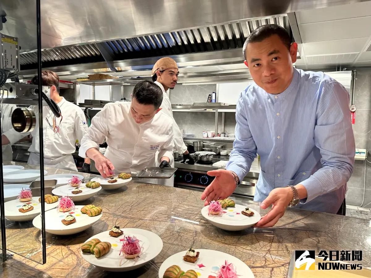 ▲御盟集團旗下高端餐飲品牌，在名廚江振誠的策略性調整下，四間餐廳歷時一年的空間升級調整，以嶄新姿態亮相。（圖／記者陳美嘉攝）