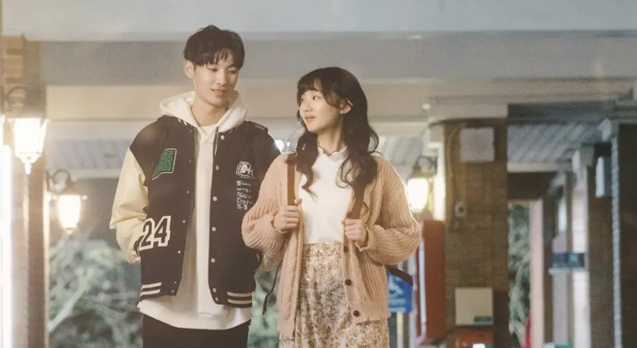 ▲最新網路甜寵劇《我的年下守護男》開播即爆紅，劇情從校園甜到職場，堪稱比《難哄》還要好嗑，讓人一追就上癮。（圖／我的年下守護男 臉書）