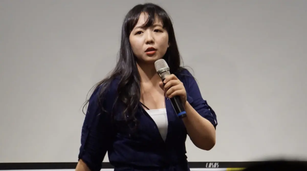 ▲喜劇演員「天殘」（如圖）今（17）日上午被發現陳屍在住家公寓頂樓，其生前摯友賀瓏得知此事後，緊急取消演出，並透過經紀公司悲痛發聲，「我們有接獲相關訊息，也非常遺憾與難過。」（圖／翻攝自講脫口秀的天殘 ）