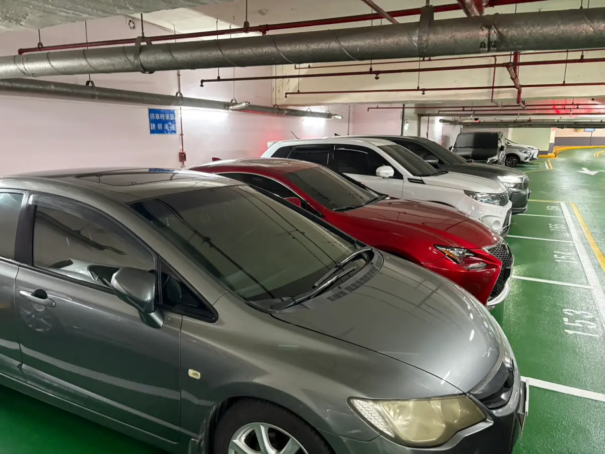 台灣人買爆10萬台汽車！Lexus都賣輸它 平價神車曝：省油又好開