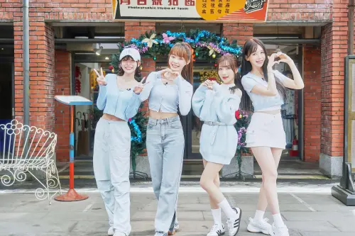 《女孩好野2》李雅英、林襄、中職新生代女神一粒(趙宜莉)和「地表最正啦啦隊」Yuri陳洛心(原名陳怡叡)(圖/女孩好野提供) ▲《女孩好野2》李雅英、林襄、中職新生代女神一粒(趙宜莉)和「地表最正啦啦隊」Yuri陳洛心(原名陳怡叡)(圖/女孩好野提供)