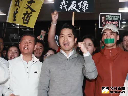 蔣萬安惱羞爆氣!遭質疑「帶頭違法」竟開嗆 她酸:只許州官放火
