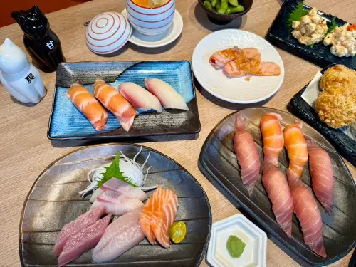 ▲「貓將壽司」光是壽司類就多達55種，整體提供百款餐點。（圖／記者蕭涵云攝）