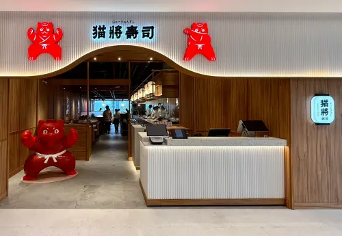 ▲饗賓集團今年最新單點日料品牌「貓將壽司」開幕，每人低消300元。（圖／記者蕭涵云攝）