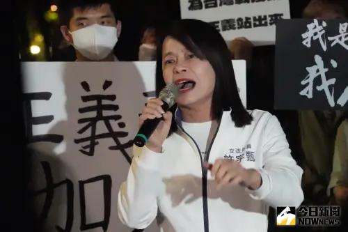 郭智輝出席「快樂在一起」餐敘　她酸爆：百姓泡水裡、官員泡酒裡
