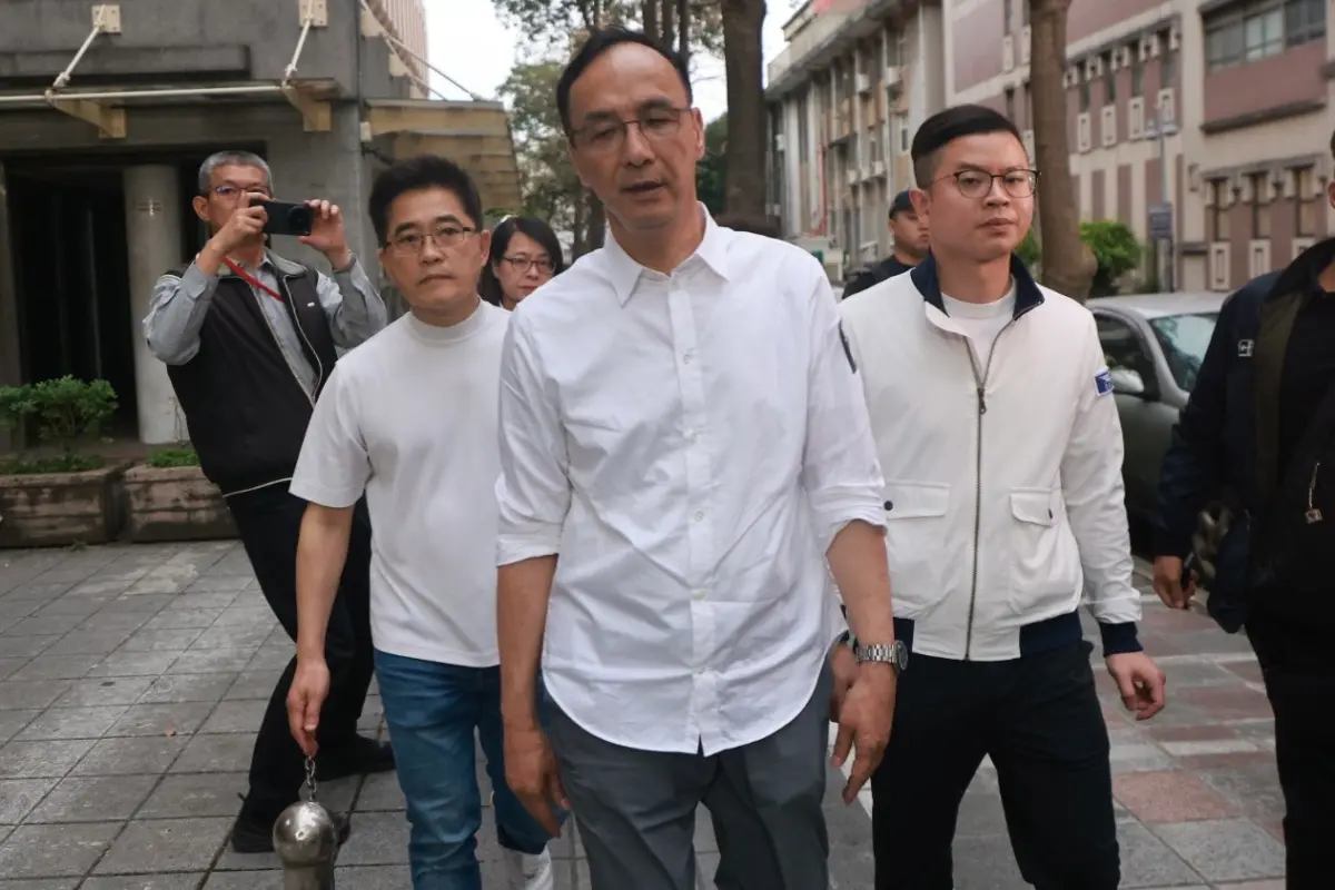 ▲國民黨主席朱立倫喊話，26日一起上街，一定要奮戰到底戰獨裁。（圖／記者葉政勳攝）