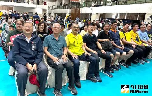 ▲高雄市政府勞工局舉辦五一雄愛健走活動,吸引逾千名各國籍勞工朋友一起健走樂活。(圖/記者黃守作攝,2025.04.19) ▲高雄市政府勞工局舉辦五一雄愛健走活動,吸引逾千名各國籍勞工朋友一起健走樂活。(圖/記者黃守作攝,2025.04.19)