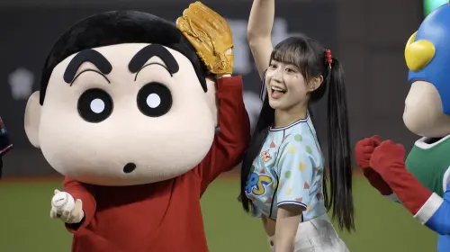 ▲中信兄弟2025年4月舉辦蠟筆小新主題日活動，周六賽事創下吸引31577人進場，原本為開幕戰外，本季第2高票房紀錄。（圖／記者陳云茹攝）