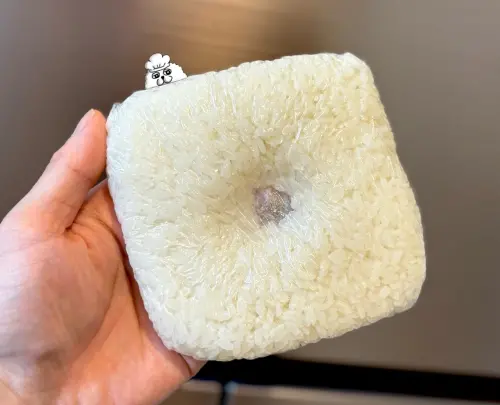 白飯「多戳1個洞」放冰箱!大廚公布真實用途 媽媽全讚:超厲害